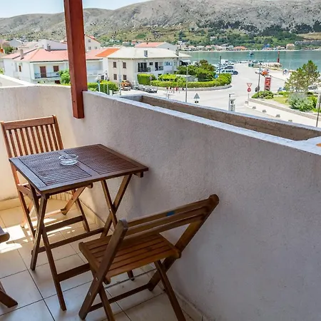 Marina & Guest house *
