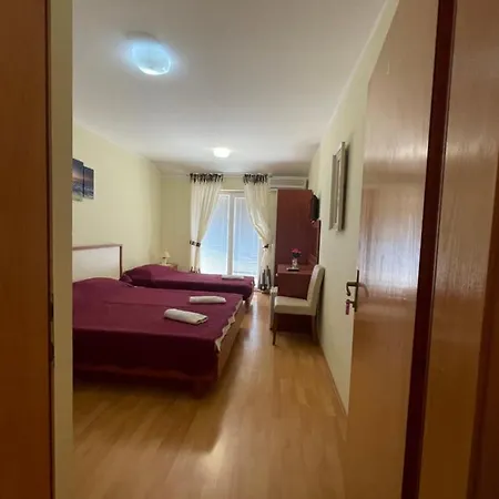 Guest house Marina & Pag Town